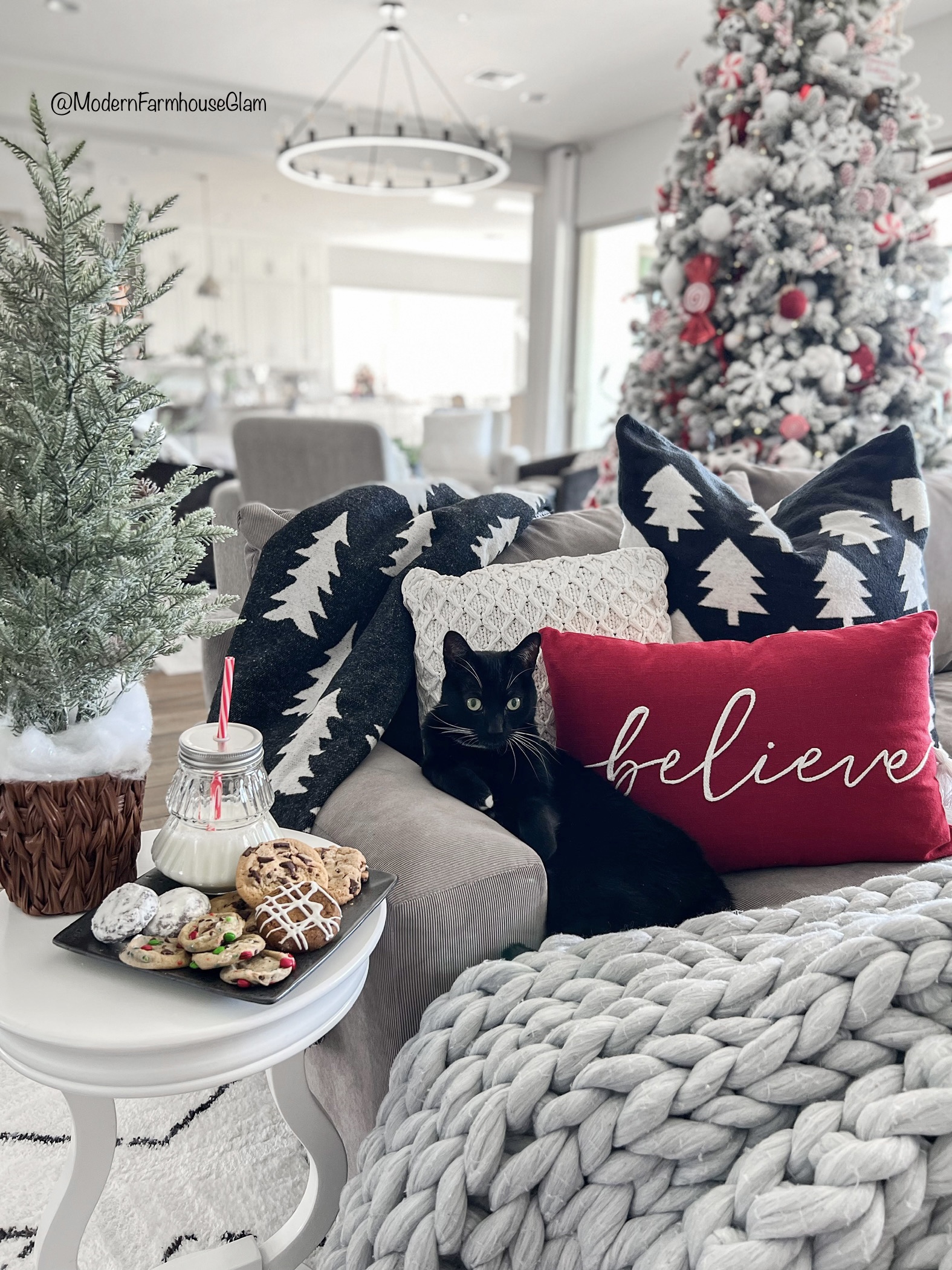 modern farmhouse glam cozy christmas home decor